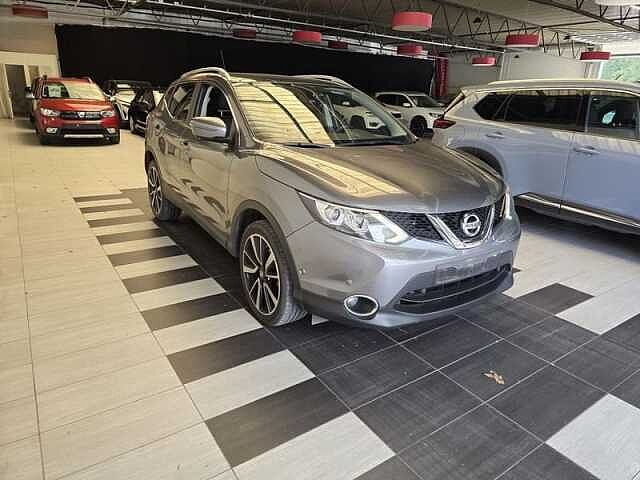 Nissan Qashqai DIG-T Tekna//Pano//Full Option