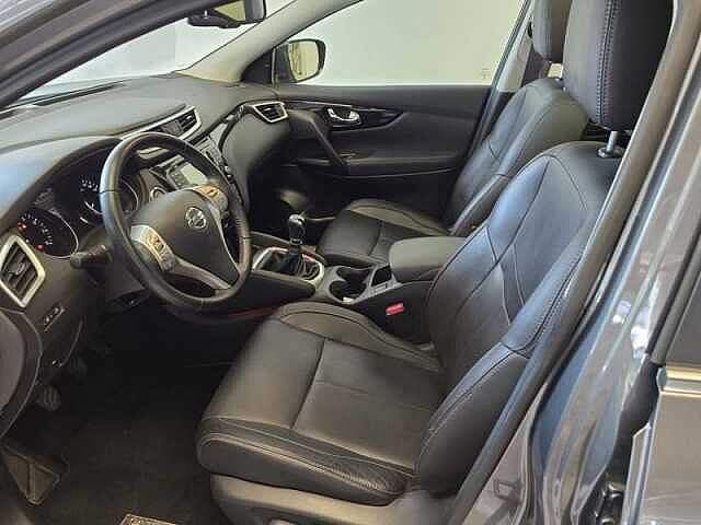 Nissan Qashqai DIG-T Tekna//Pano//Full Option
