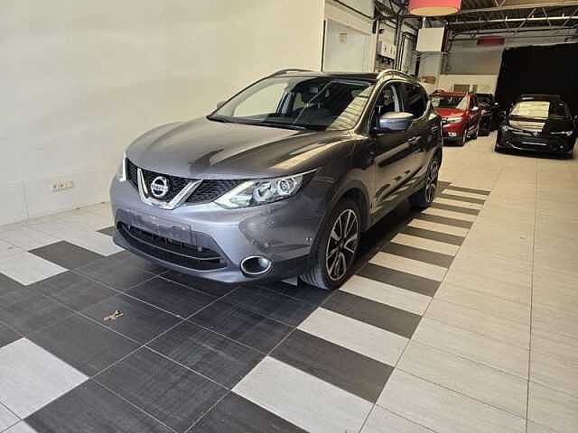 Nissan Qashqai DIG-T Tekna//Pano//Full Option