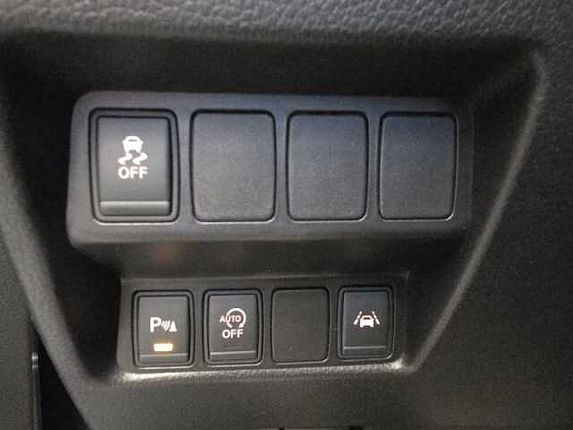 Nissan Qashqai DIG-T Tekna//Pano//Full Option