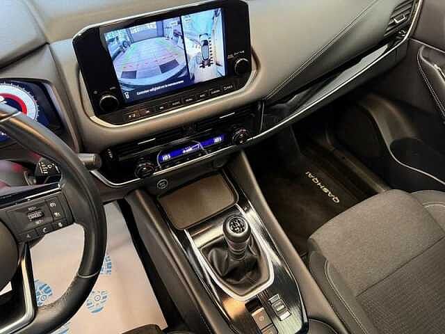 Nissan Qashqai Mild-Hybrid N-Connecta 158PK Benzine Manueel Grey