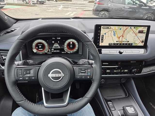 Nissan Qashqai Mild-Hybrid Tekna+ Xtronic White