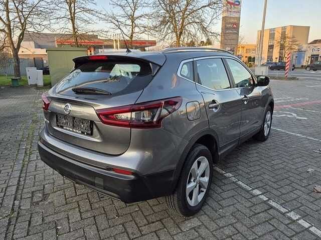 Nissan Qashqai DIG-T Urban Edition DCT Anthracite