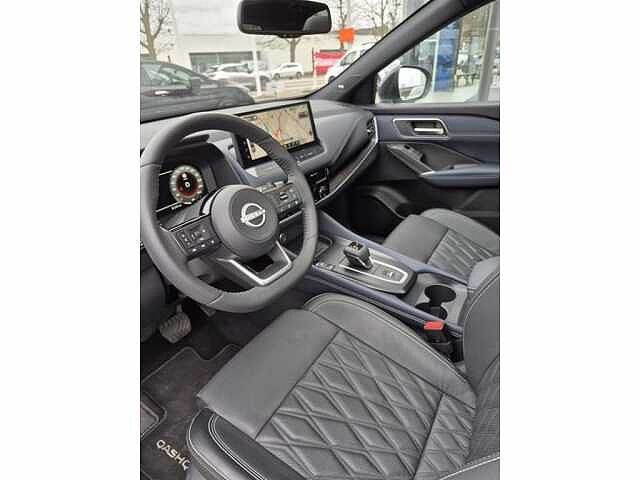 Nissan Qashqai Mild-Hybrid Tekna+ Xtronic White
