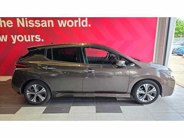Nissan LEAF EV N-Connecta 40kWh / Battery TOP