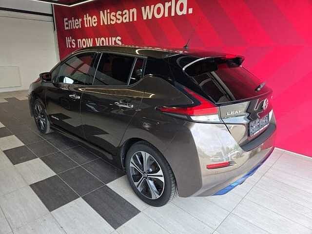 Nissan LEAF EV N-Connecta 40kWh / Battery TOP