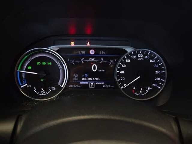 Nissan Juke 1.6 Hybrid 145 N-Connecta Silver
