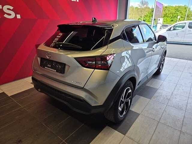 Nissan Juke 1.6 Hybrid 145 N-Connecta Silver