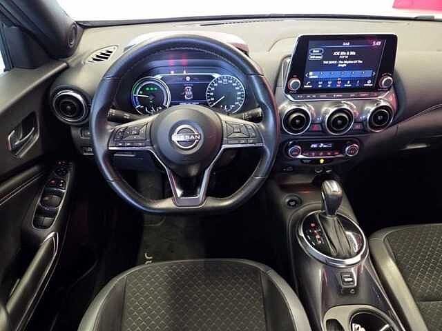 Nissan Juke 1.6 Hybrid 145 N-Connecta Silver
