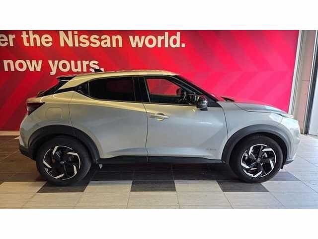 Nissan Juke 1.6 Hybrid 145 N-Connecta Silver