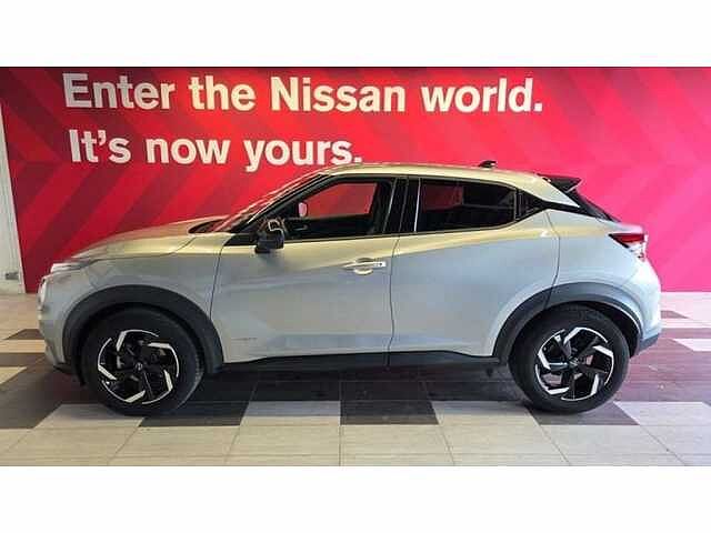 Nissan Juke 1.6 Hybrid 145 N-Connecta Silver