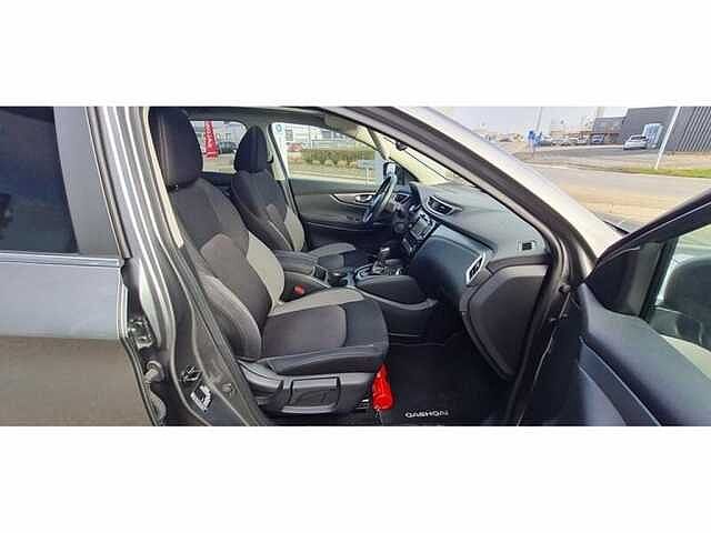 Nissan Qashqai N-Connecta + Disign-pack Grey