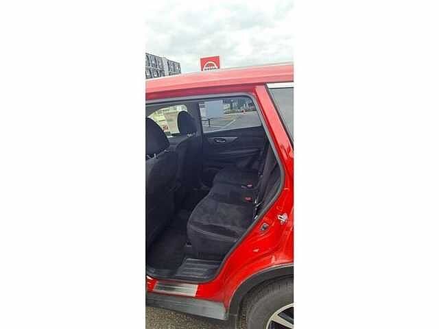 Nissan X-Trail 1.6 BENZINE Visia