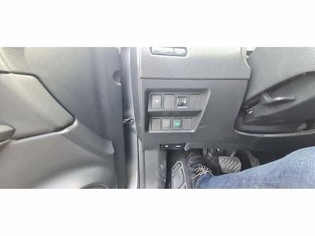 Nissan Qashqai N-Connecta + Disign-pack Grey