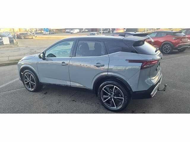 Nissan Qashqai Tekna 1.3 benz mt Grey