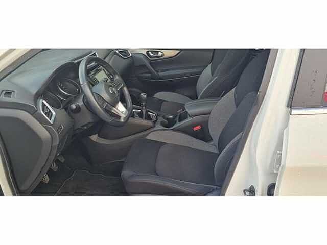Nissan Qashqai N-Connecta 1.3 DIG-T White