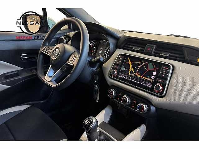 Nissan Micra GPS + CAMERA + SENSOREN