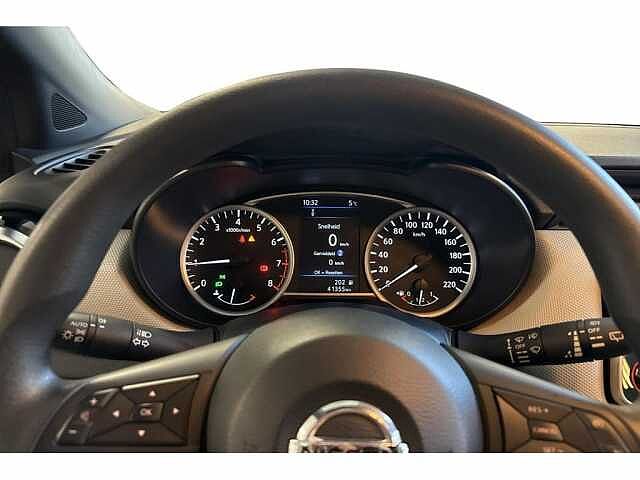 Nissan Micra GPS + CAMERA + SENSOREN