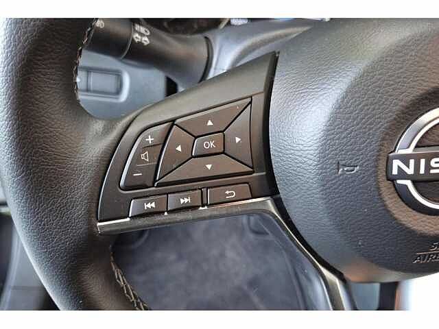 Nissan Juke 1.6 Hybrid 145 N-Design Automaat/Camera Achteraan/Parkeersensoren/Cruise Control Black