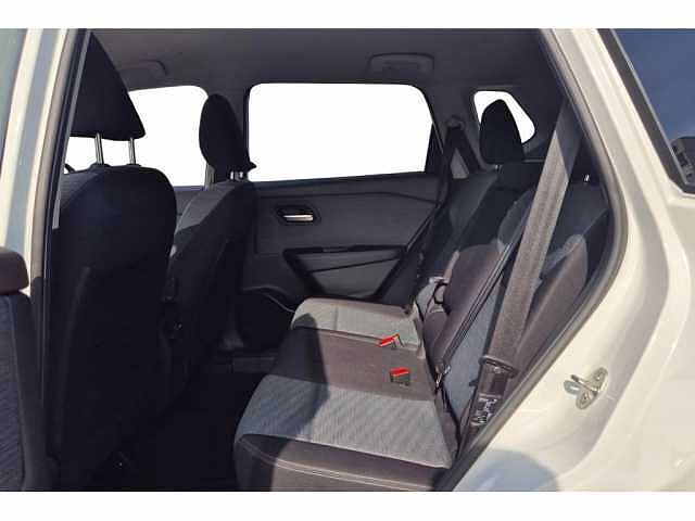 Nissan X-Trail Mild-Hybrid 163 X-Tronic N-Connecta 7 Zitplaatsen - Navigatie - Cruise control White