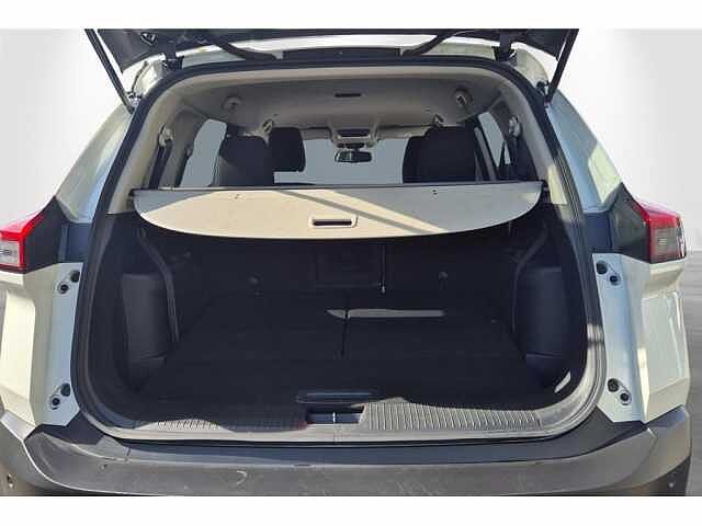Nissan X-Trail Mild-Hybrid 163 X-Tronic N-Connecta 7 Zitplaatsen - Navigatie - Cruise control White