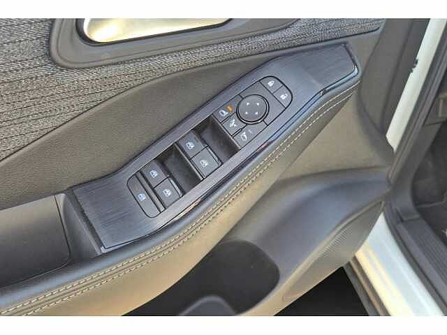 Nissan X-Trail Mild-Hybrid 163 X-Tronic N-Connecta 7 Zitplaatsen - Navigatie - Cruise control White