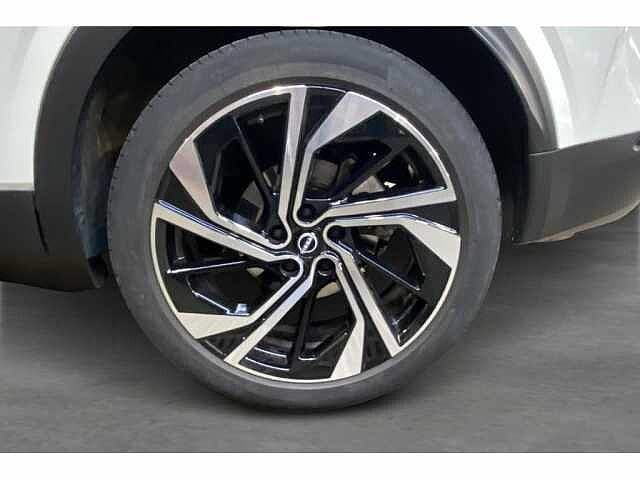 Nissan Qashqai Hybrid-Full-option-Aut-Airco-360Cam-GPS-Carplay White