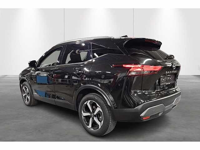 Nissan Qashqai Hybrid-Aut-Airco-Pano-Gps-carplay 380g Black