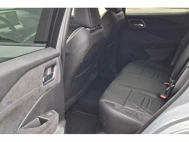 Nissan Qashqai Hybrid-Aut-GPS-Airco-Carplay Grey