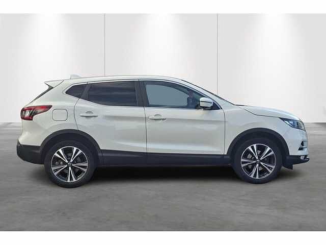 Nissan Qashqai 1.2 DIG-T N-Connecta