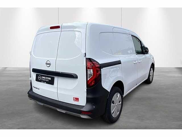 Nissan Townstar 130 MT-Gps-Cam-airo-Carplay-L1H1