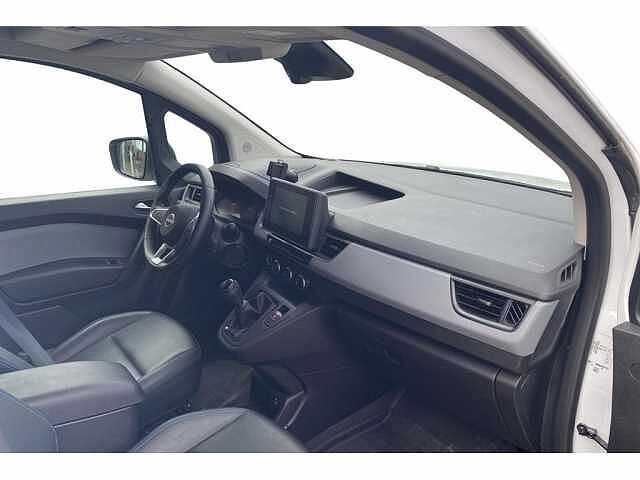 Nissan Townstar 130 MT-Gps-Cam-airo-Carplay-L1H1 White