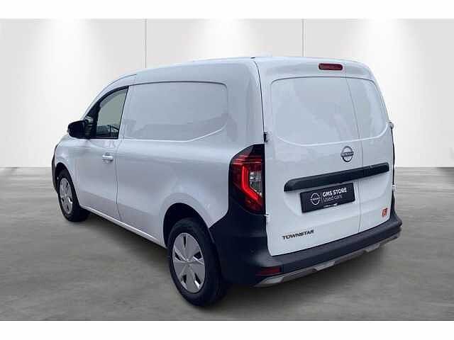 Nissan Townstar 130 MT-Gps-Cam-airo-Carplay-L1H1 White