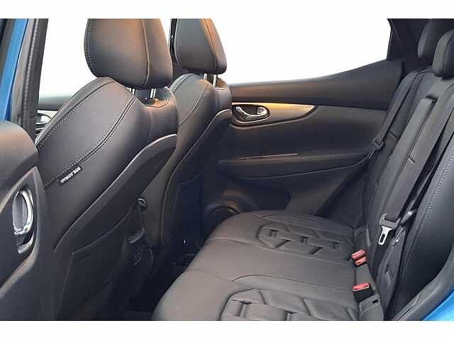 Nissan Qashqai DIG-T 160 EVAPO DCT Tekna+ Blue