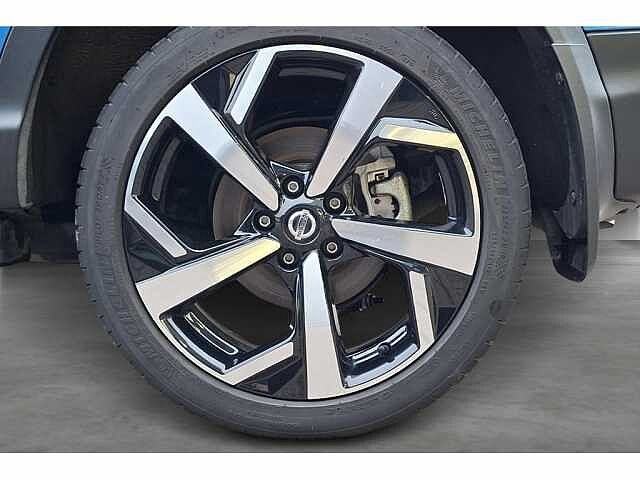 Nissan Qashqai DIG-T 160 EVAPO DCT Tekna+ Blue