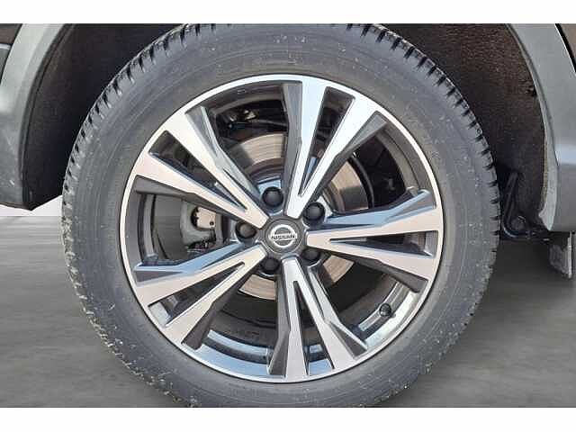 Nissan Qashqai 1.2 DIG-T N-Connecta + Design Pack Black