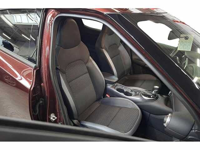 Nissan Juke Hybrid-AUT-Cam-Carplay-Airco-Sensoren Red