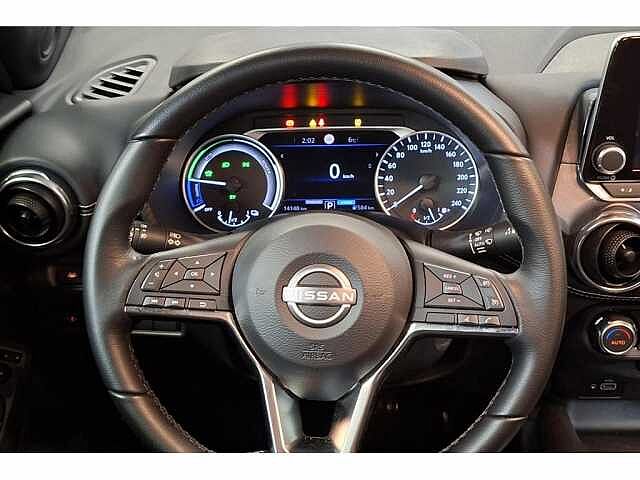 Nissan Juke Hybrid-AUT-Cam-Carplay-Airco-Sensoren Red