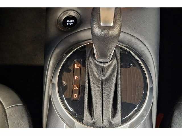 Nissan Juke Hybrid-AUT-Cam-Carplay-Airco-Sensoren Red