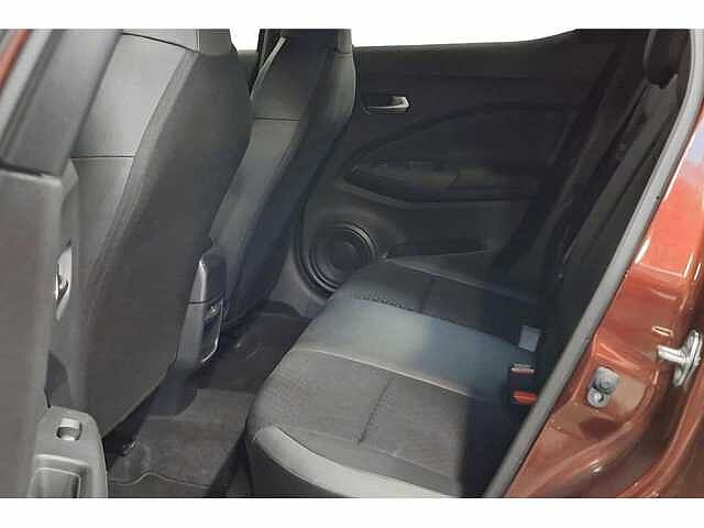 Nissan Juke Hybrid-AUT-Cam-Carplay-Airco-Sensoren Red