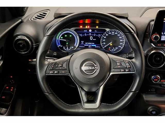 Nissan Juke Hybrid-AUT-Cam-Carplay-Airco-Sensoren Red