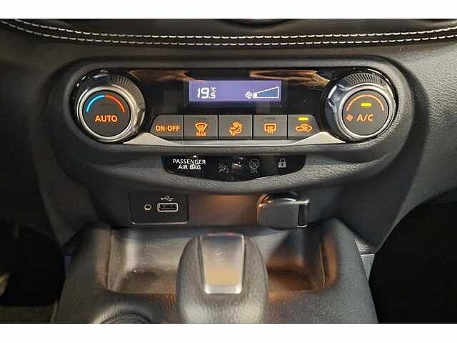 Nissan Juke Hybrid-AUT-Cam-Carplay-Airco-Sensoren Red