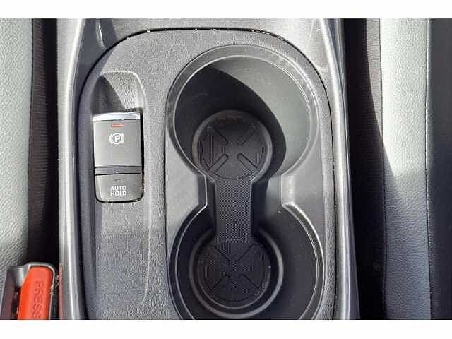 Nissan Juke N-Design-Aut-Carplay-Cam-Gps-Airco Red