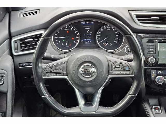 Nissan Qashqai Full-option-Aut-Pano-Carplay-GPS-Airco Red