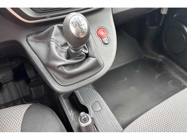 Nissan NV250 1.5 dCi 95 L1 Acenta