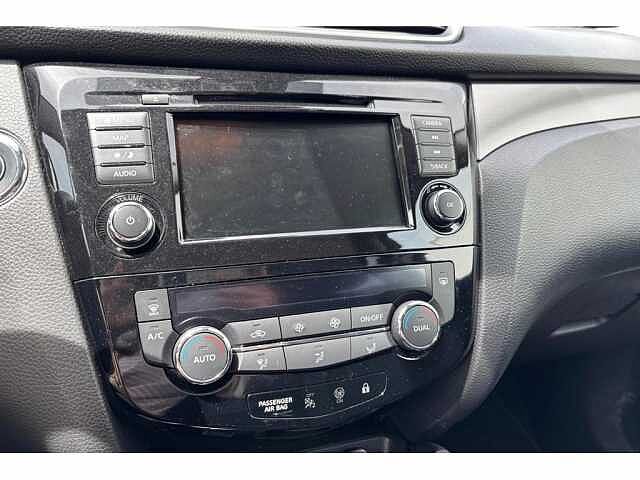 Nissan Qashqai 360Camera-GPS-Airco-Pano