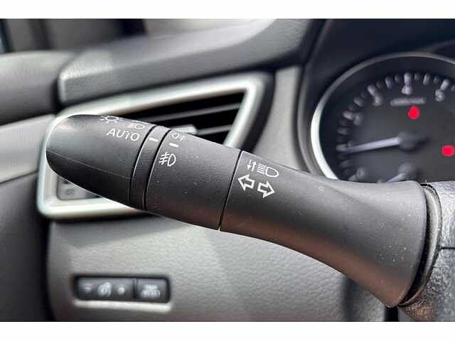 Nissan Qashqai 360Camera-GPS-Airco-Pano