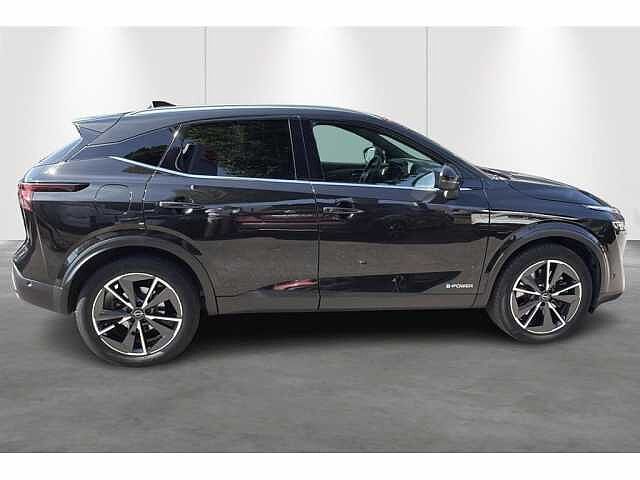 Nissan Qashqai Hybride-Aut-Trekhaak-carplay-Pano-360cam e-POWER + Design &amp; Cold Pack Black