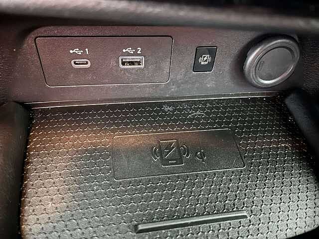 Nissan Juke N DESIGN BURGUNDY METALLIC