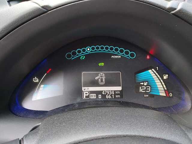 Nissan LEAF 24 kWh Tekna
